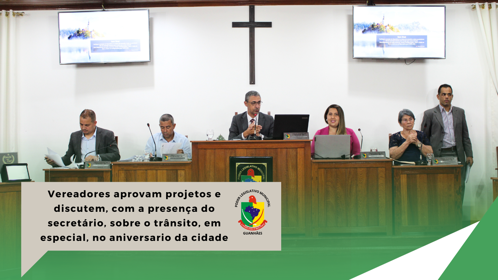 Vereadores aprovam projetos e discutem, com a presença do secretário, sobre o trânsito, em especial, no aniversário da cidade